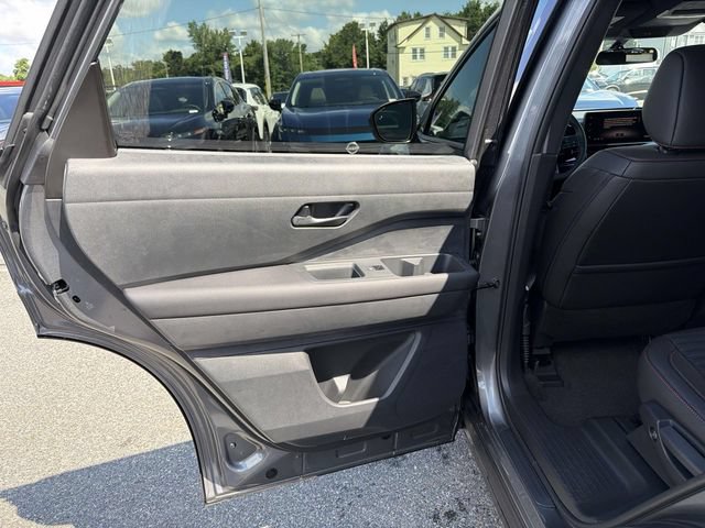 New 2026 Nissan Pathfinder Rock Creek AWD/4WD image 11