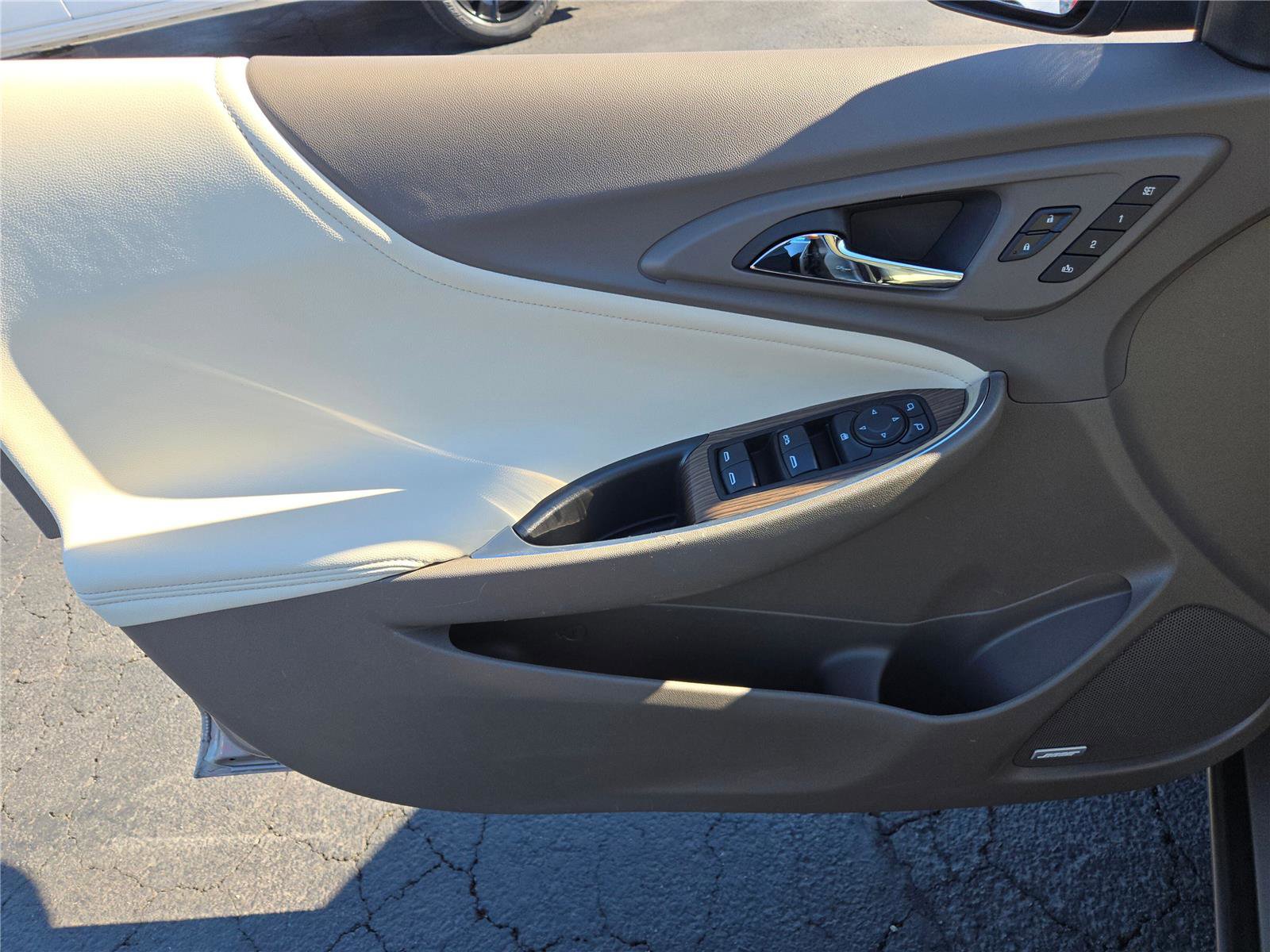 Used 2024 Chevrolet Malibu LT image 21