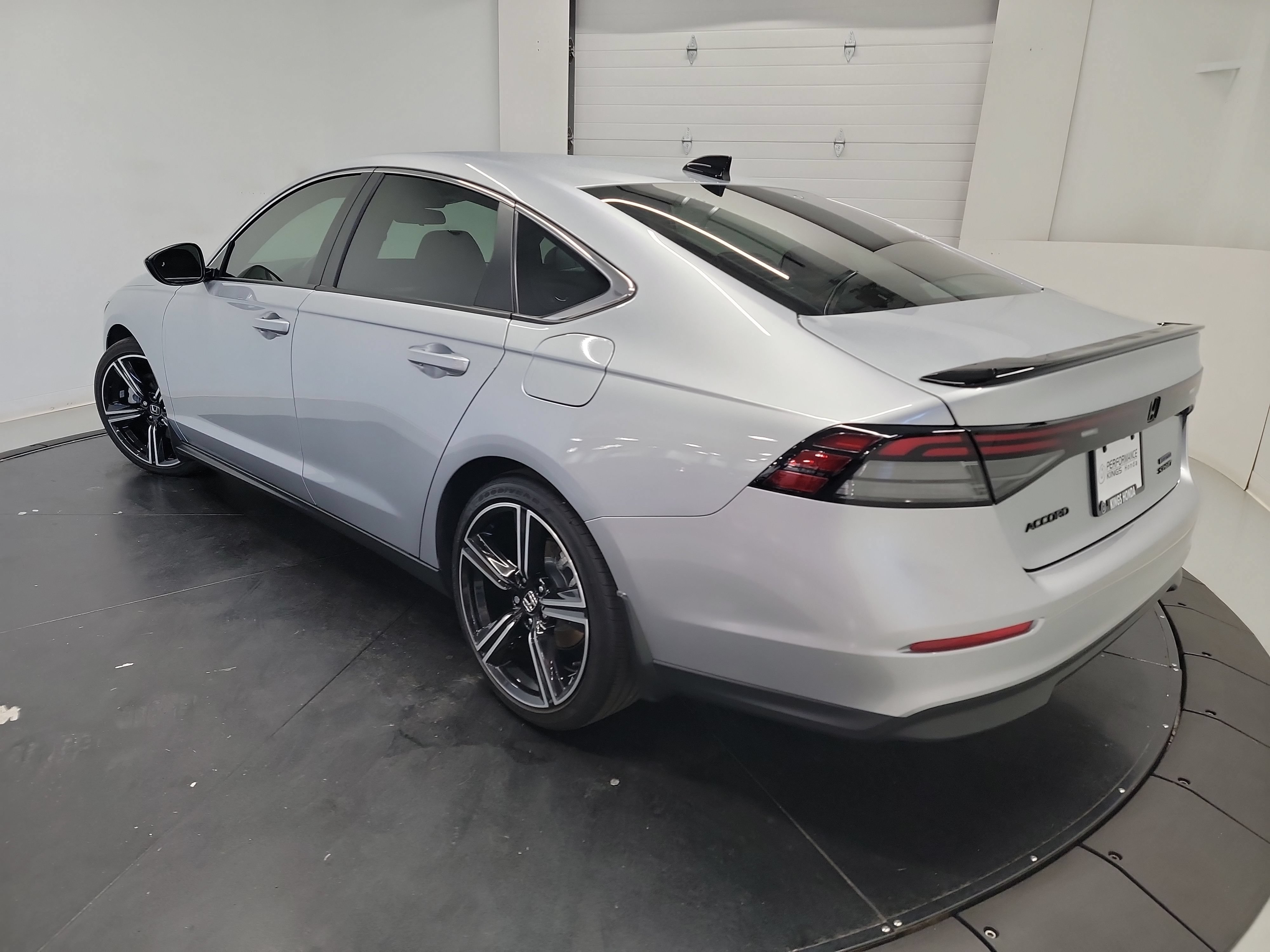 Used 2025 Honda Accord Sport image 6