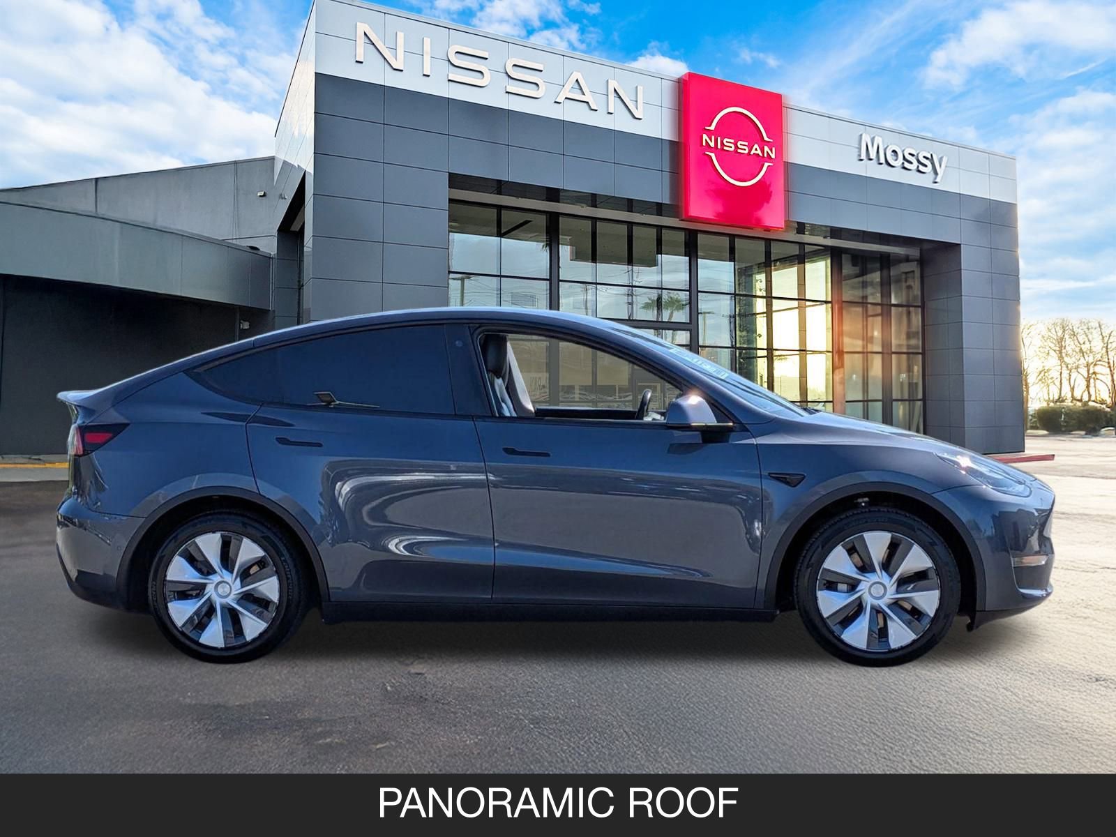 Used 2021 Tesla Model Y 2WD image 6