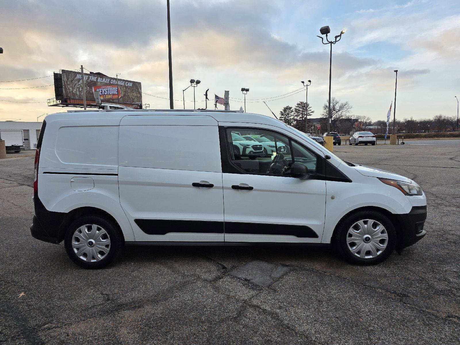 Used 2016 Ford Transit Connect XL image 4