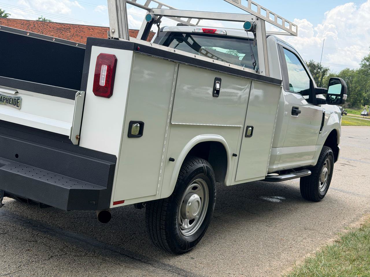 Used 2022 Ford F250 XL w/ Power Equipment Group AWD/4WD image 39