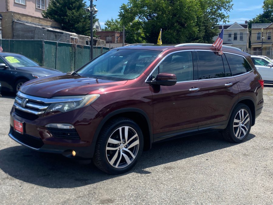 Used 2017 Honda Pilot Elite image 2