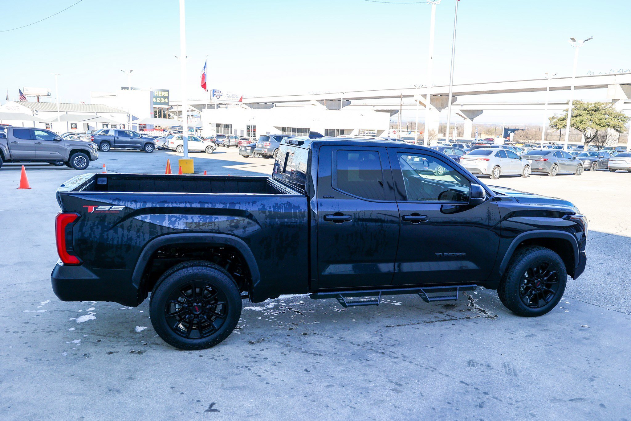 Used 2023 Toyota Tundra SR5 image 7