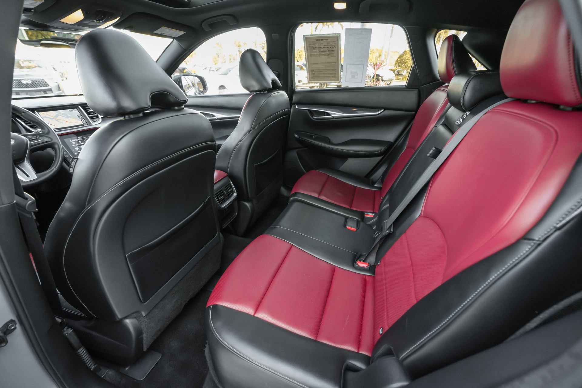 Used 2023 INFINITI QX50 Sport image 32