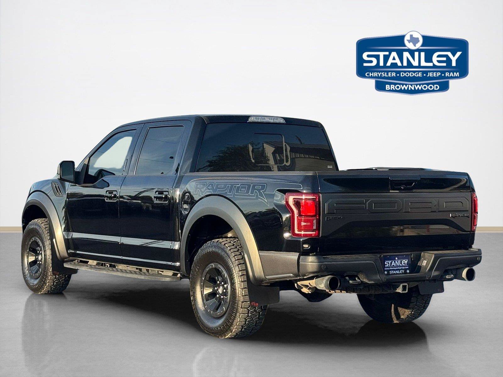 Used 2017 Ford F150 Raptor w/ Equipment Group 802A Luxury AWD/4WD image 5