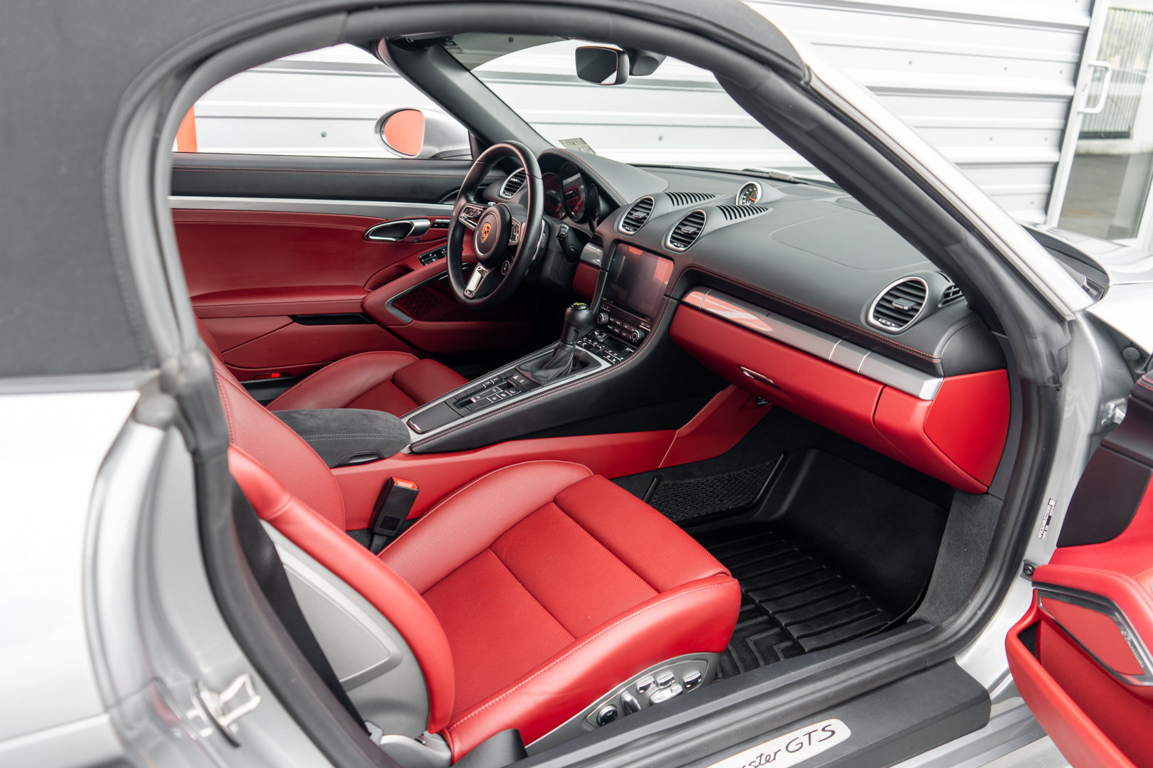 Used 2018 Porsche 718 Boxster GTS RWD image 30