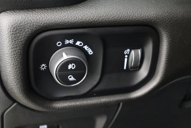 Used 2025 RAM 1500 Big Horn RWD image 22