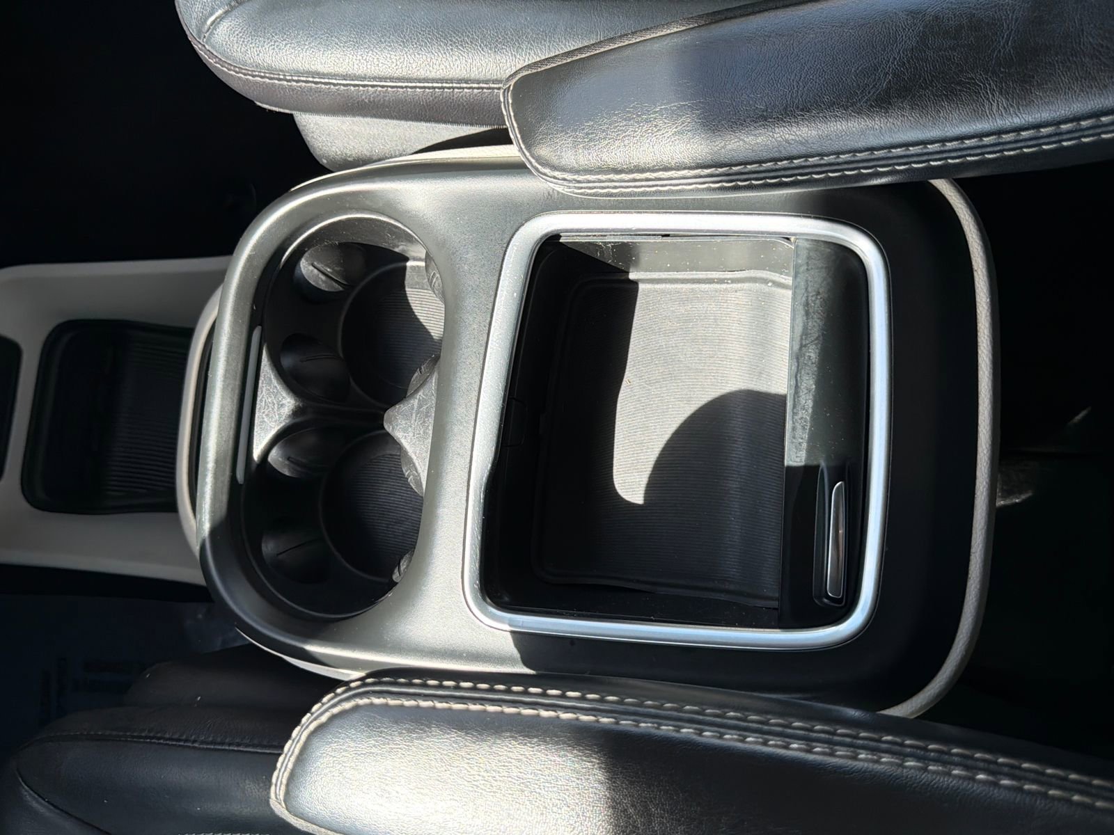 Used 2022 Chrysler Pacifica Touring-L image 28