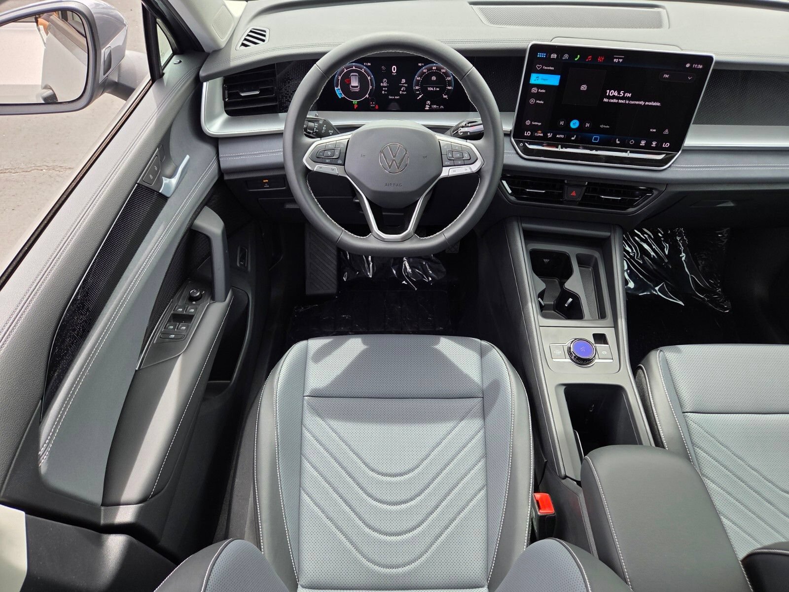 New 2026 Volkswagen Tiguan SE AWD/4WD image 9