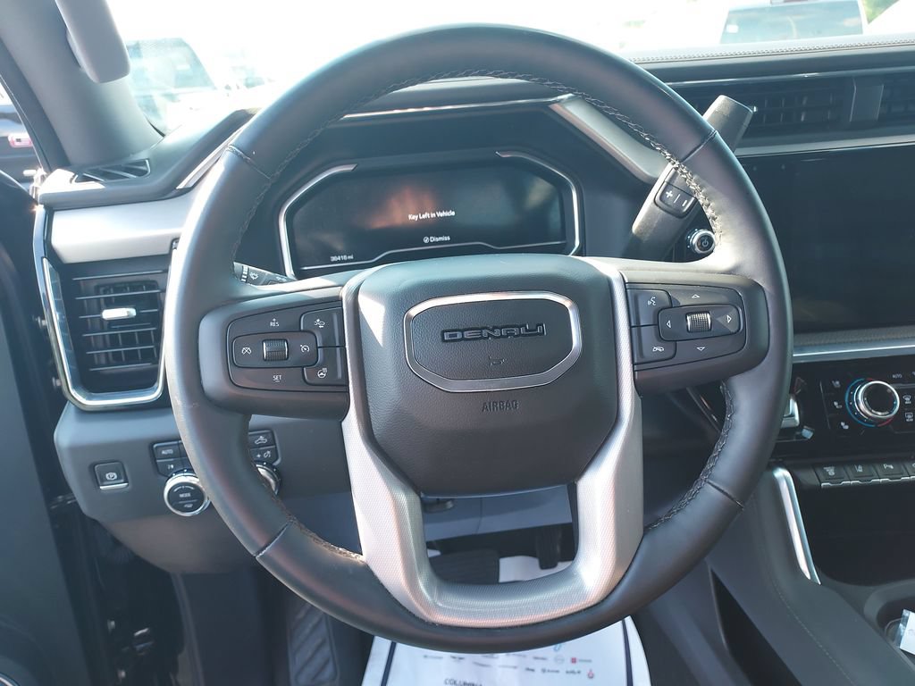 Used 2025 GMC Sierra 2500 Denali w/ Denali Reserve Package AWD/4WD image 15