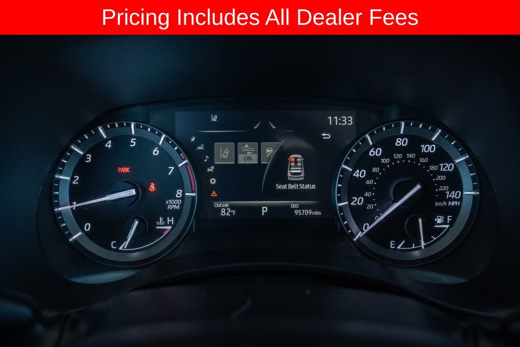 Used 2021 Toyota Highlander XLE FWD image 21