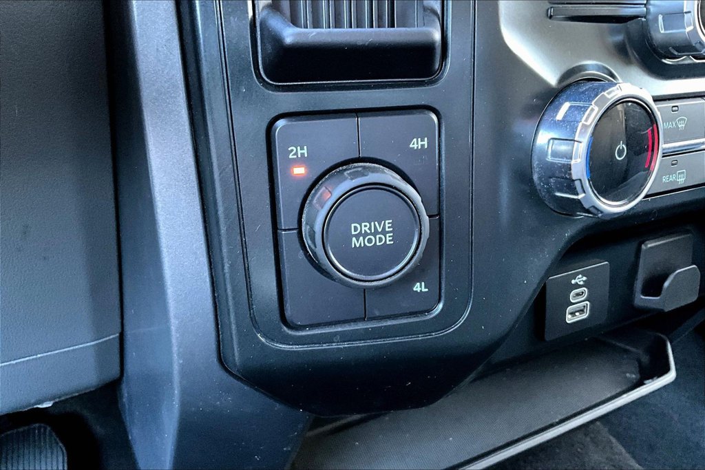 Used 2025 Ford F150 XLT w/ Equipment Group 301A Standard AWD/4WD image 17