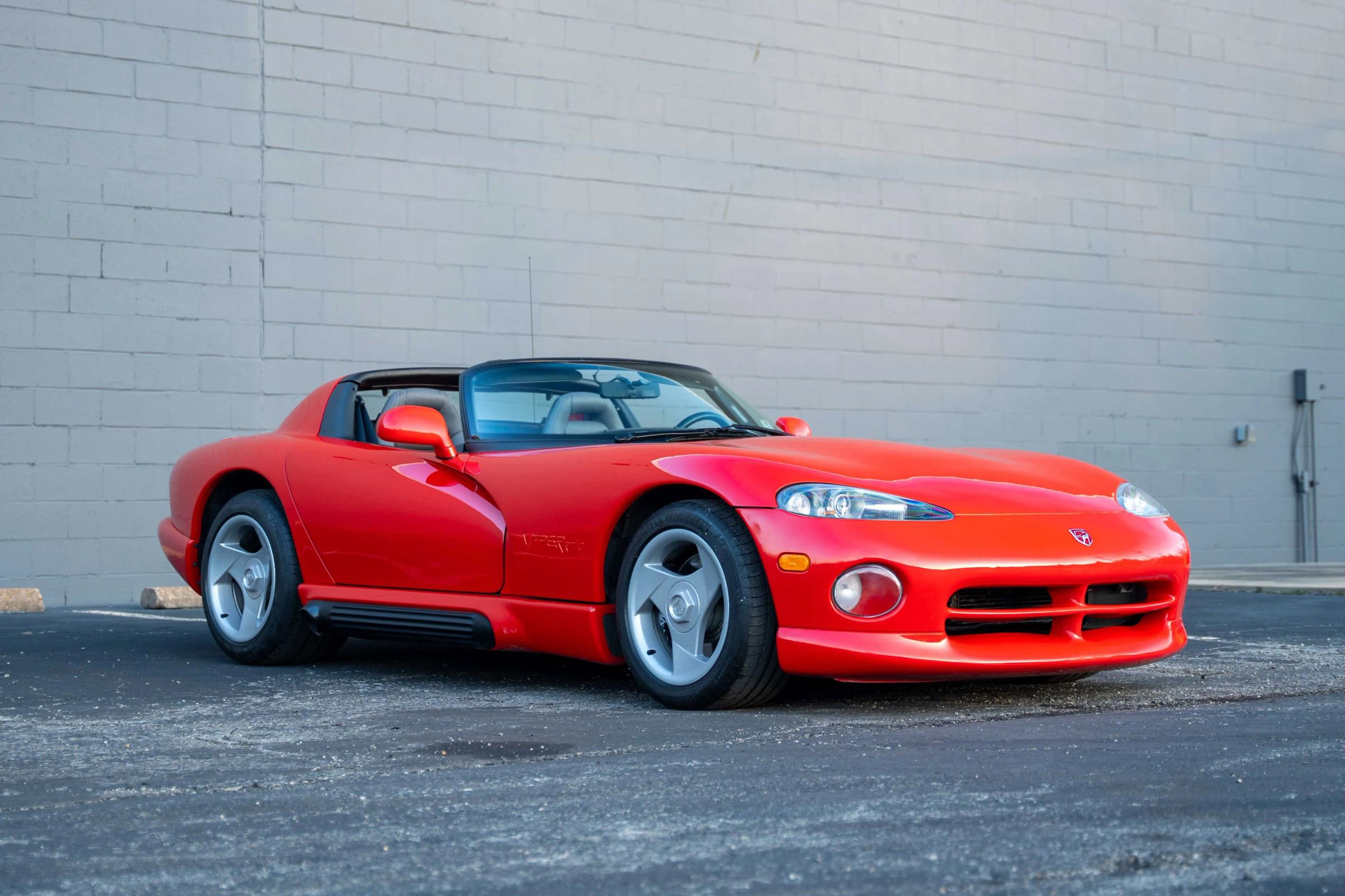 Used 1993 Dodge Viper RT/10 image 8