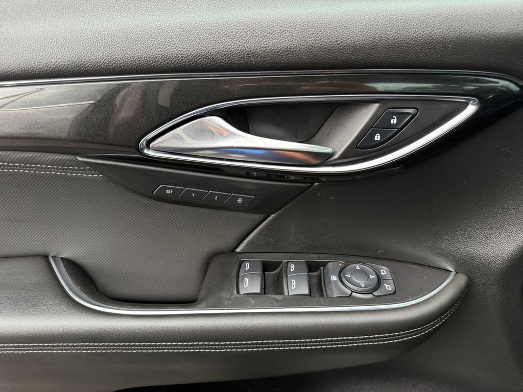 Used 2024 Buick Envision Preferred AWD/4WD image 11
