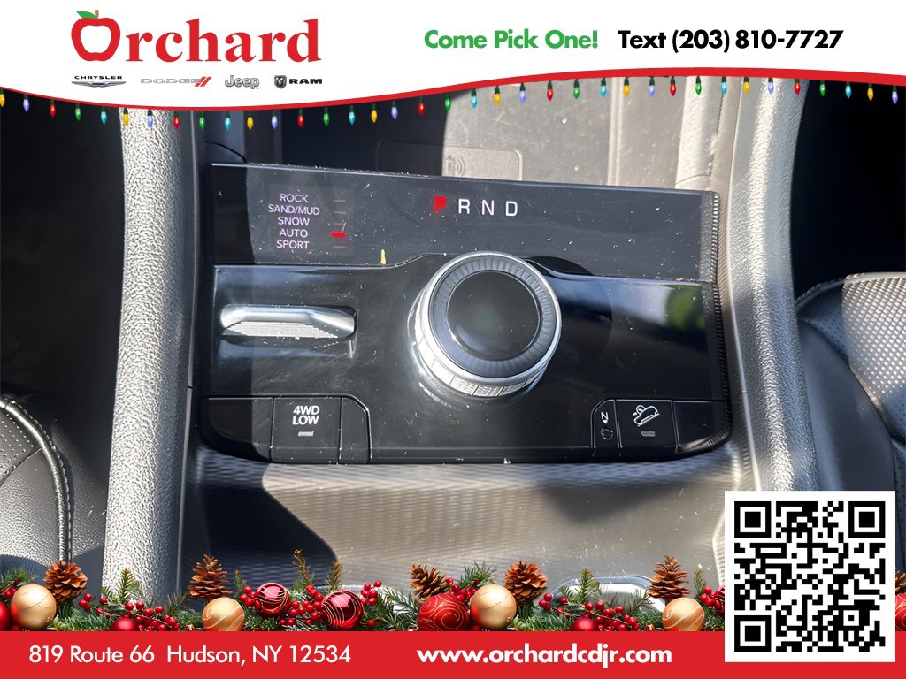 Used 2023 Jeep Grand Cherokee 4WD 4xe w/ Luxury Tech Group II image 33