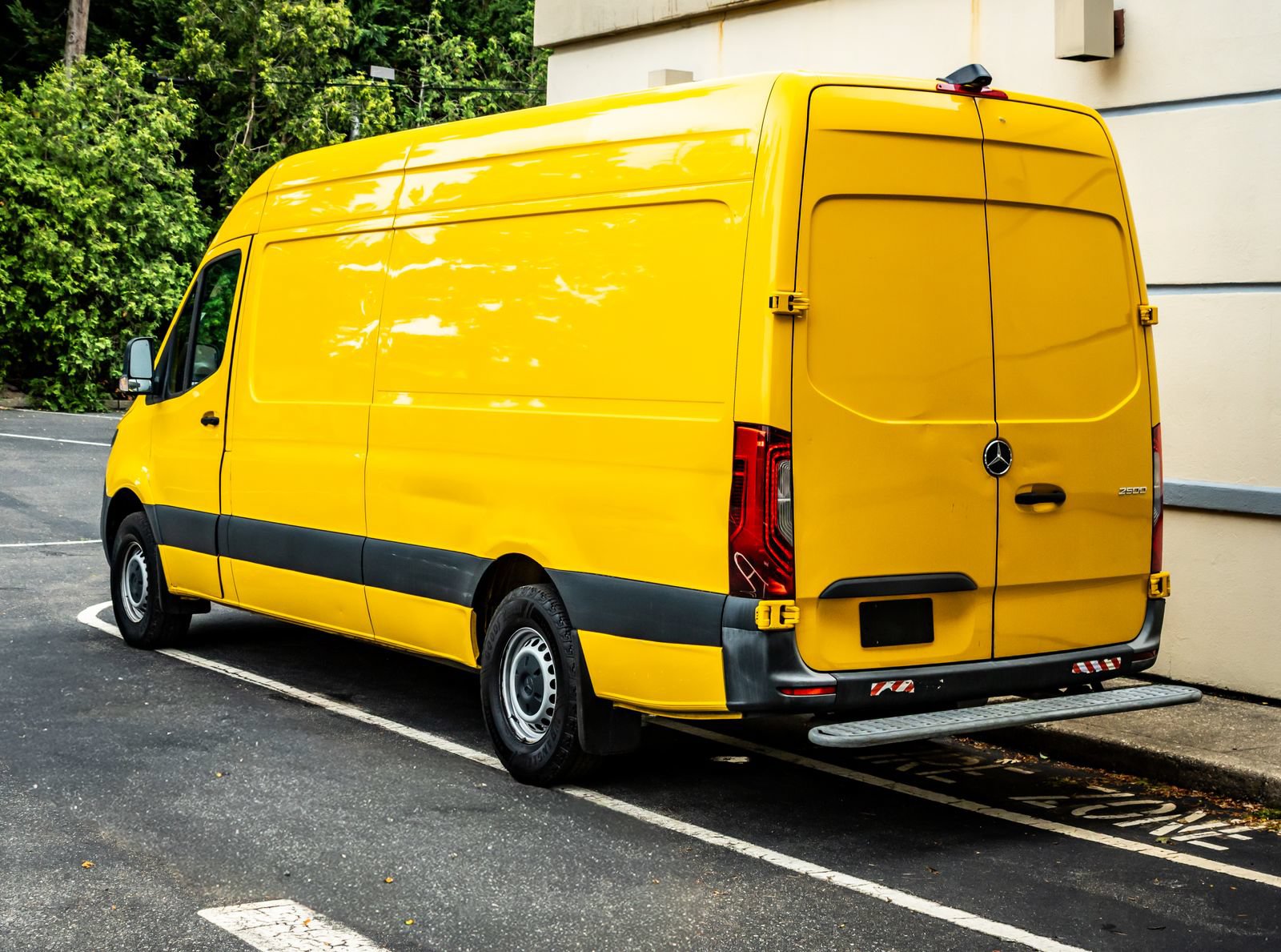 Used 2021 Mercedes-Benz Sprinter 2500 image 5
