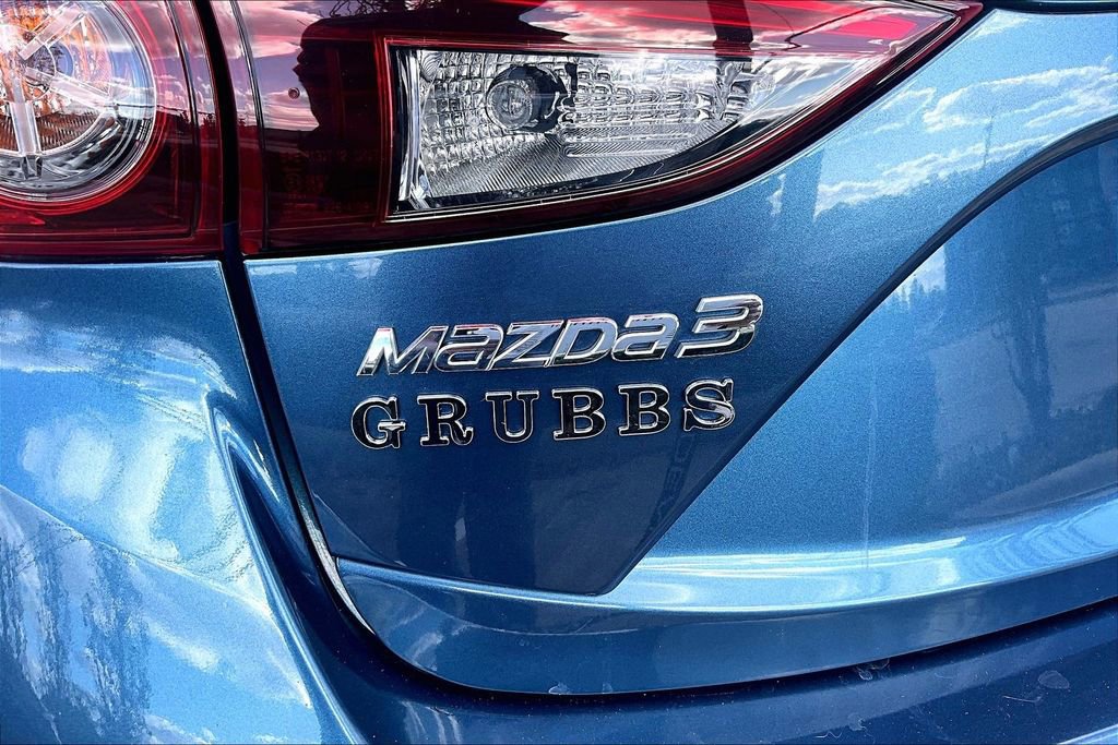 Used 2018 MAZDA MAZDA3 Grand Touring w/ Premium Equipment Package image 41