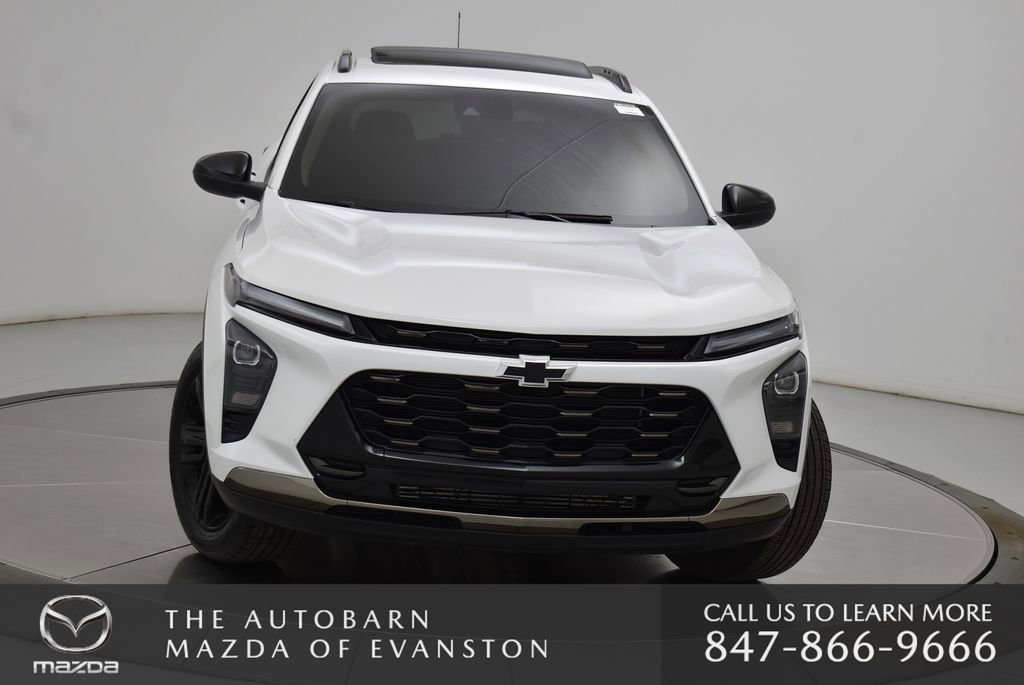 Used 2025 Chevrolet Trax ACTIV w/ Sunroof Package image 4