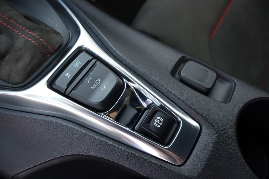 Used 2018 Chevrolet Camaro ZL1 RWD image 10