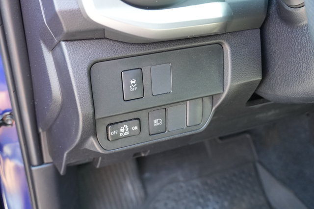 Used 2023 Toyota Tacoma SR5 w/ Technology Package AWD/4WD image 22