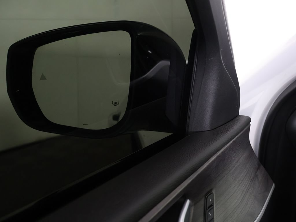 Used 2023 Jeep Grand Cherokee Limited AWD/4WD image 36