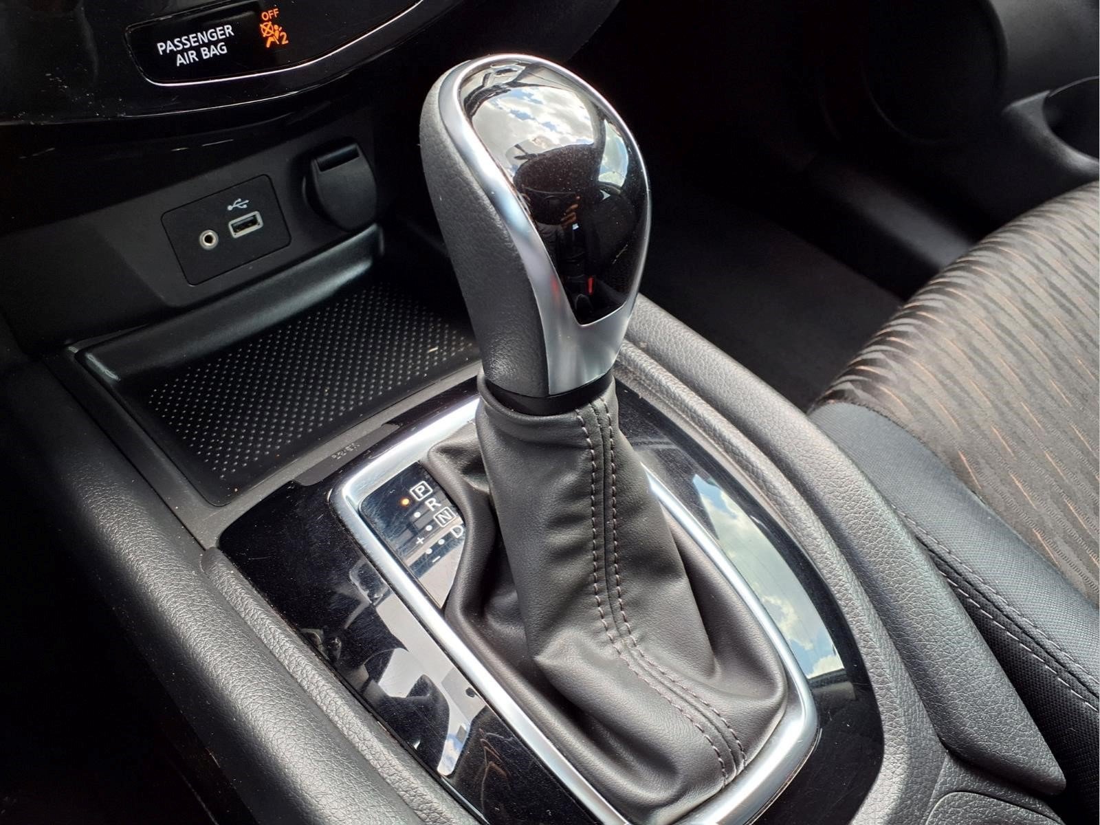Used 2018 Nissan Rogue S FWD image 18