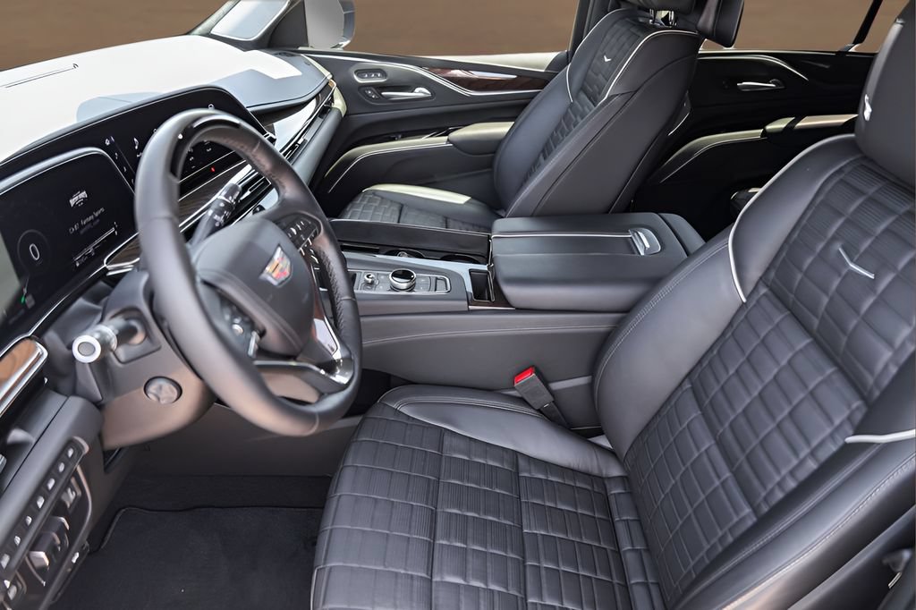 Used 2023 Cadillac Escalade Premium Luxury Platinum AWD/4WD image 9