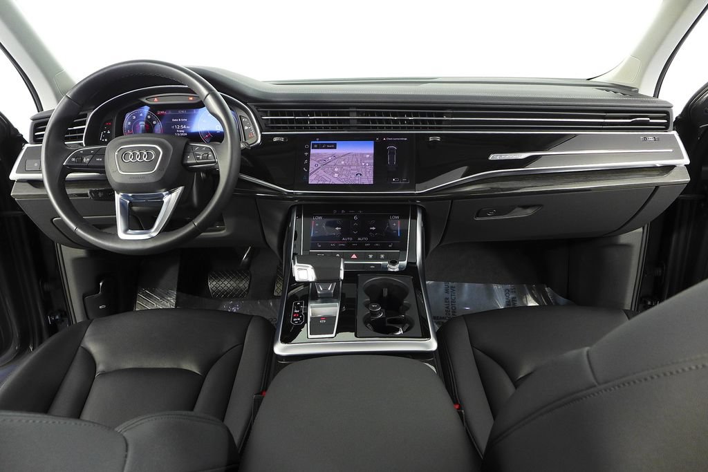 Used 2023 Audi Q7 2.0T Premium Plus w/ Premium Plus Package AWD/4WD image 25