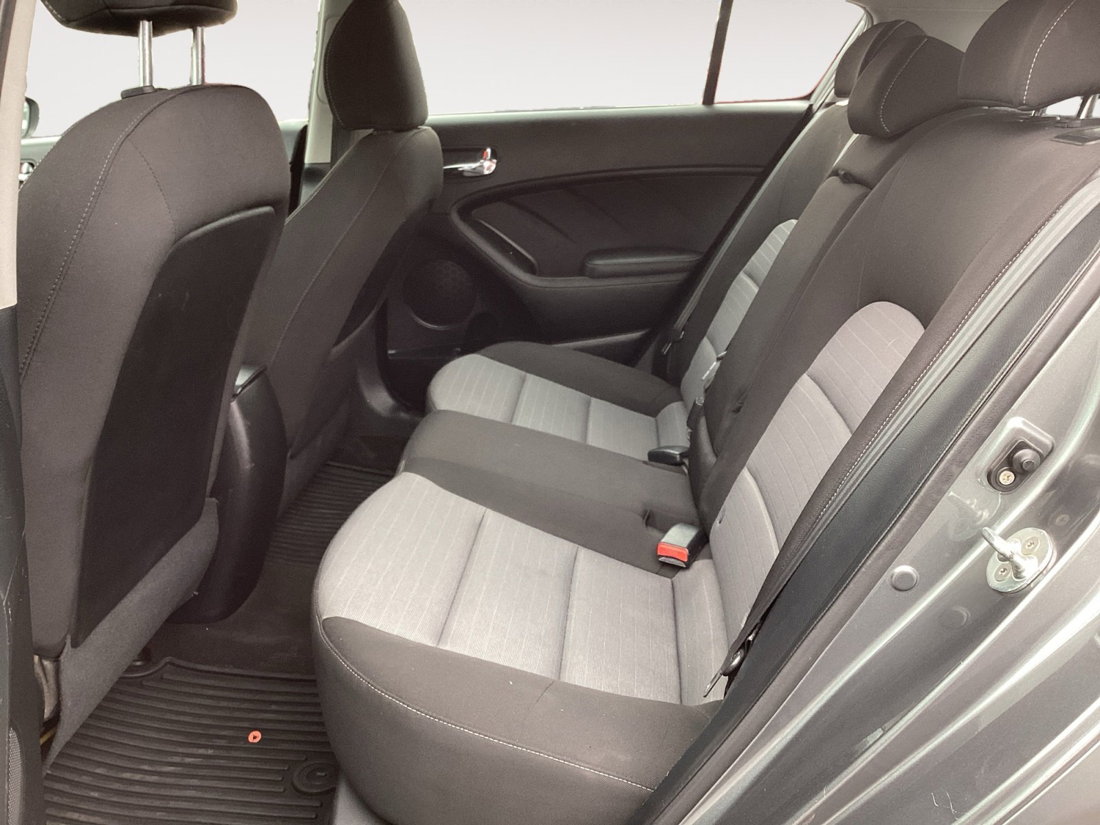 Used 2016 Kia Forte LX image 24