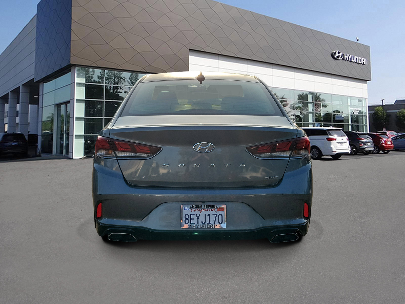 Used 2018 Hyundai Sonata Sport w/ Tech Package 05 FWD image 4