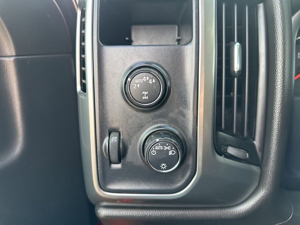 Used 2018 Chevrolet Silverado 1500 LT image 13