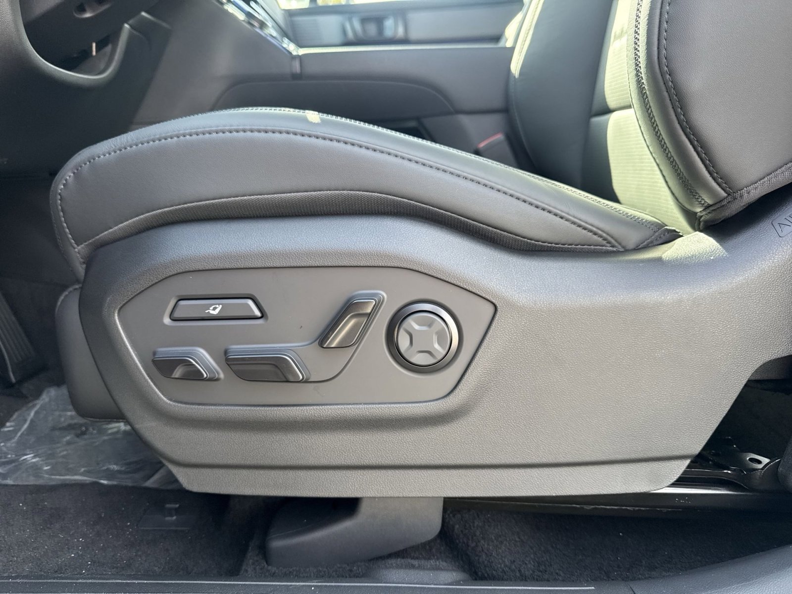 New 2026 Hyundai Santa Fe Calligraphy image 14