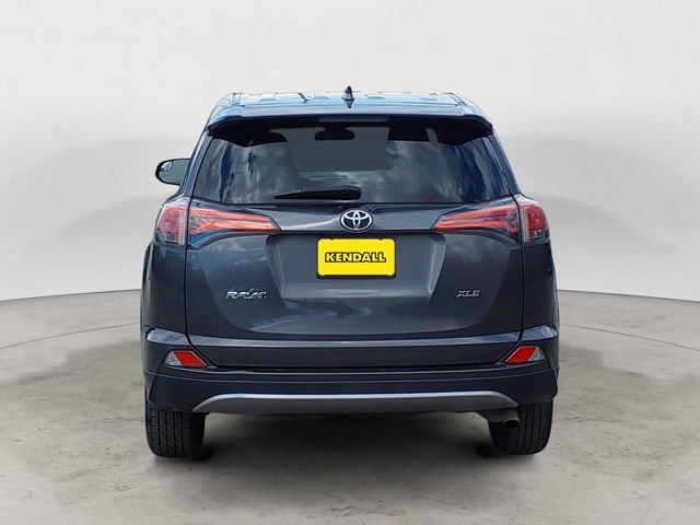 Used 2018 Toyota RAV4 XLE FWD image 4