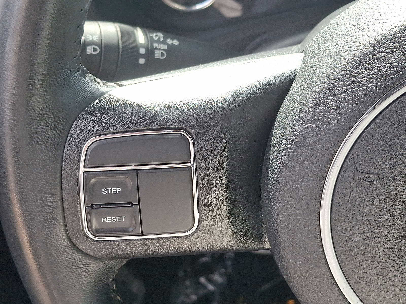 Used 2018 Jeep Wrangler Sport image 17