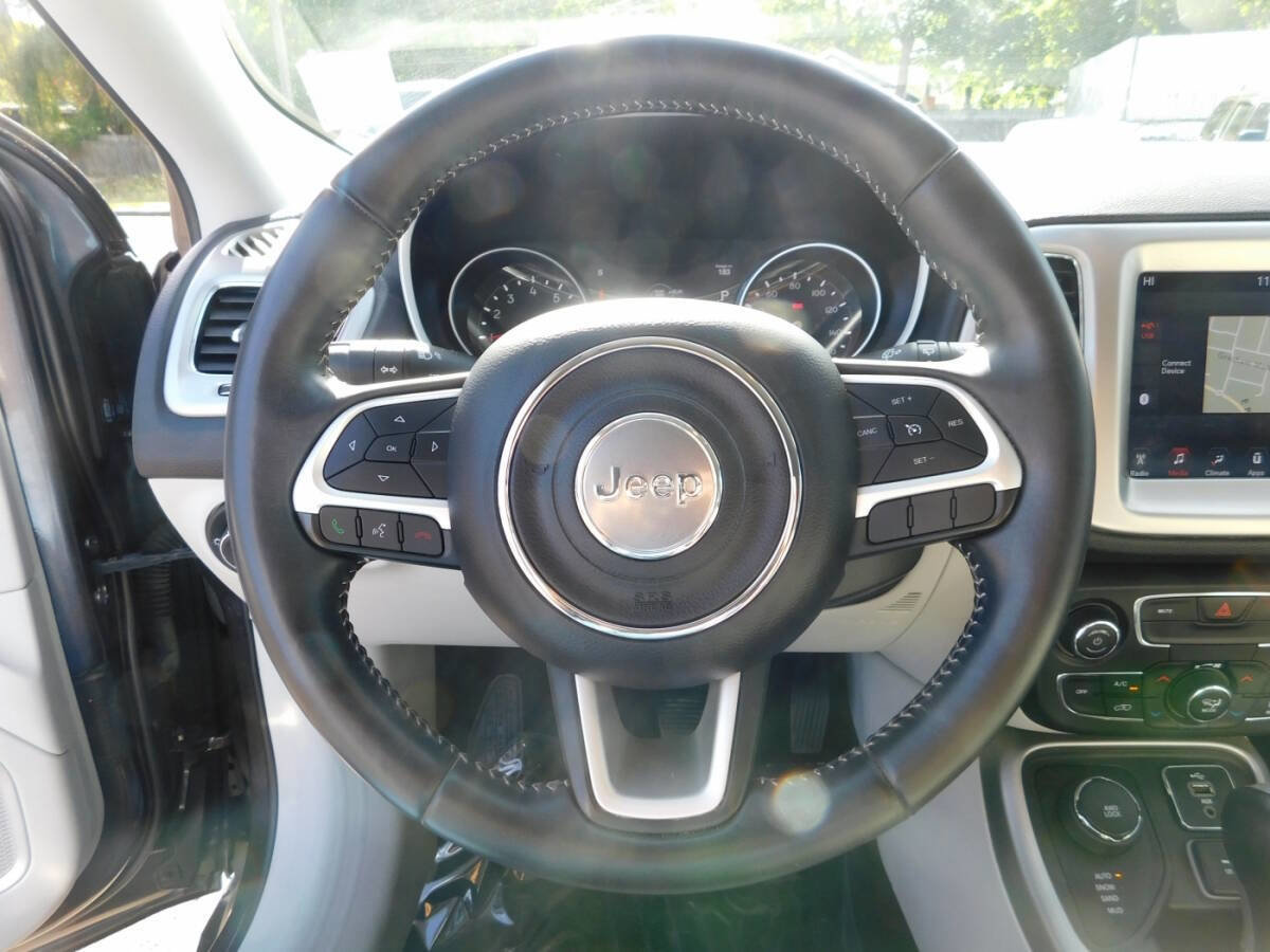 Used 2017 Jeep Compass Latitude w/ Popular Equipment Group image 10