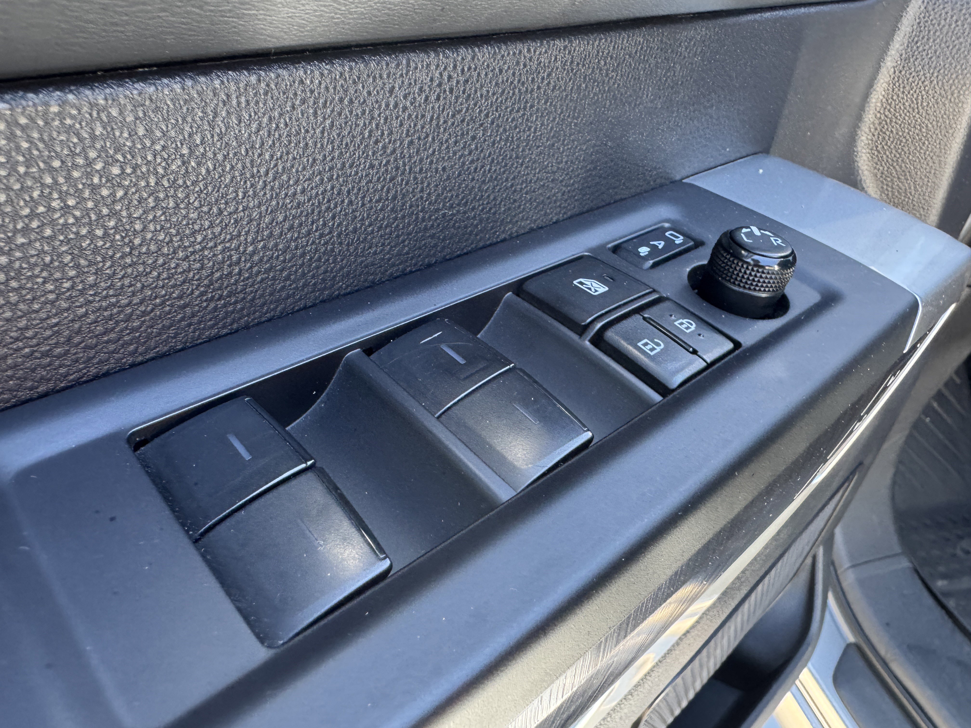 Used 2023 Toyota Tundra Platinum AWD/4WD image 10