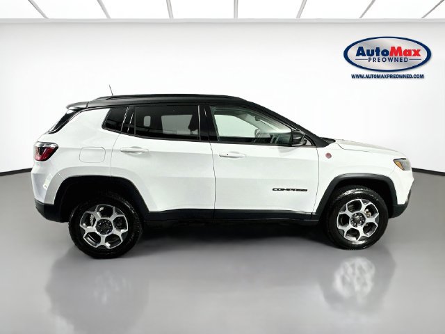 Used 2022 Jeep Compass Trailhawk w/ Trailhawk Convenience Group AWD/4WD image 9