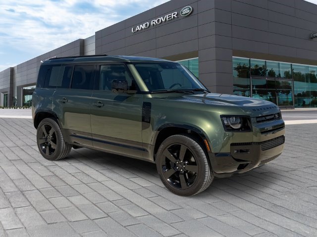 Certified 2026 Land Rover Defender 110 X-Dynamic SE AWD/4WD image 7