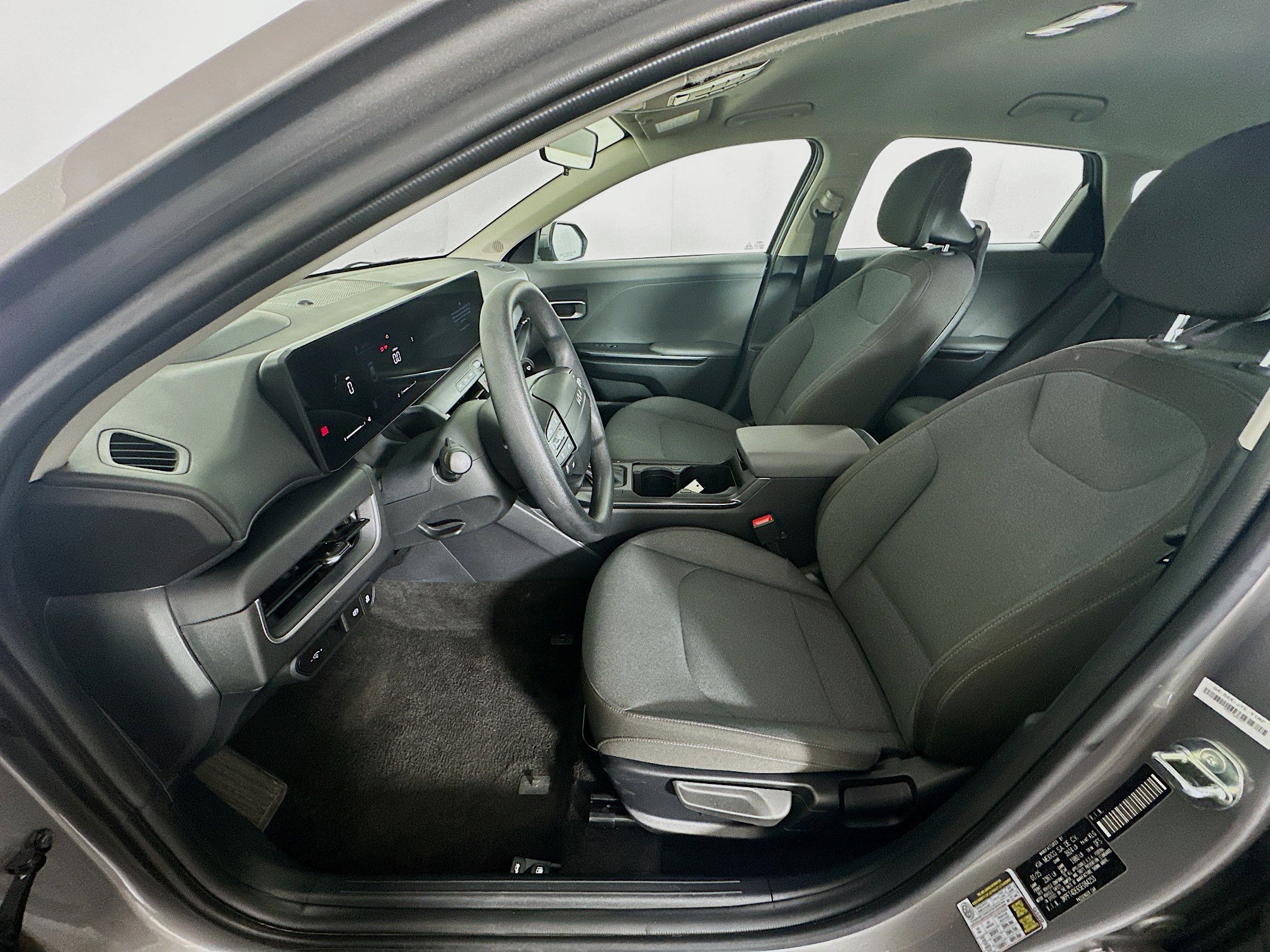 Used 2025 Kia K4 FWD image 13