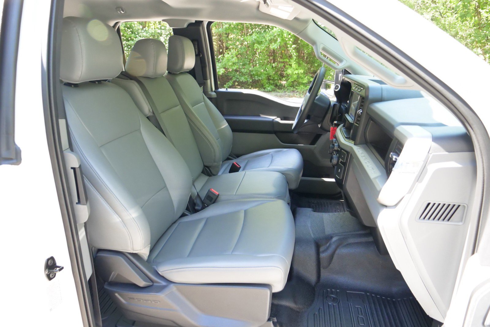 Used 2023 Ford F350 XL w/ XL Chrome Package AWD/4WD image 27