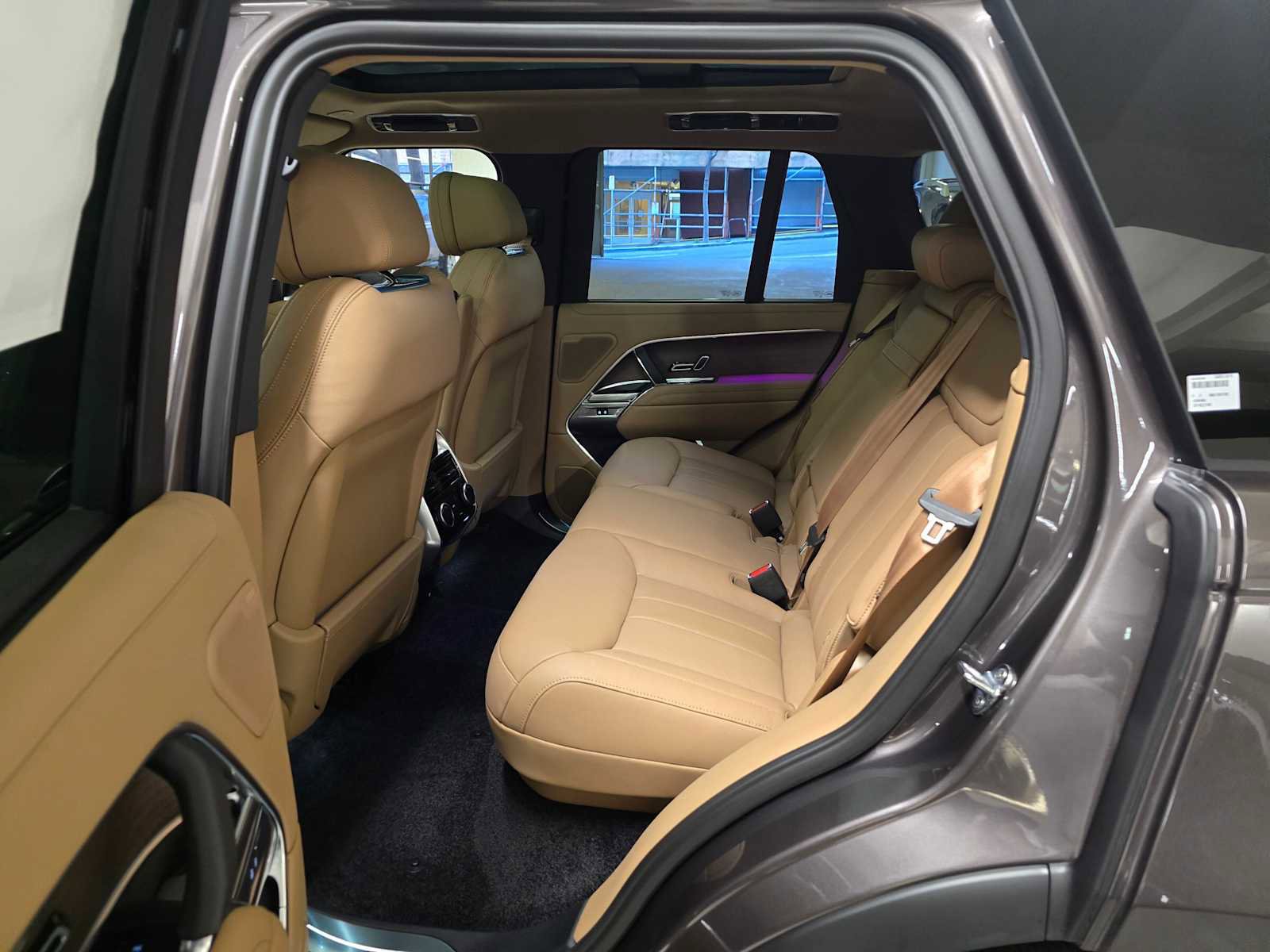 New 2026 Land Rover Range Rover SE image 18