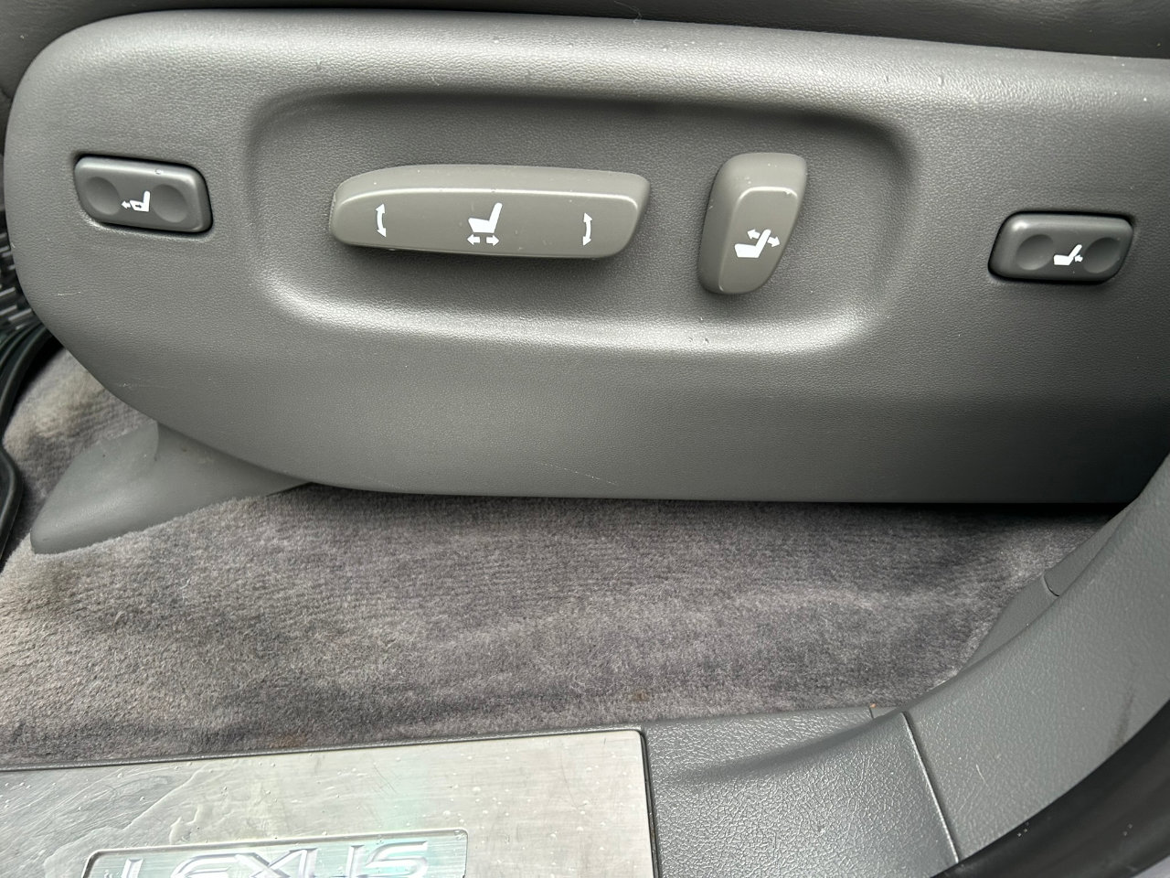 Used 2008 Lexus LX 570 4WD image 13