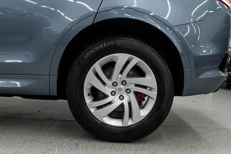 Used 2023 Land Rover Discovery Sport S R-Dynamic image 32