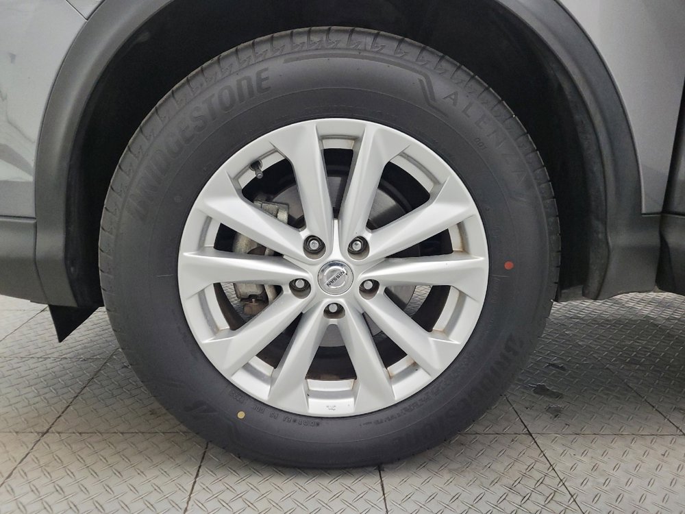 Used 2017 Nissan Rogue Sport SV image 31