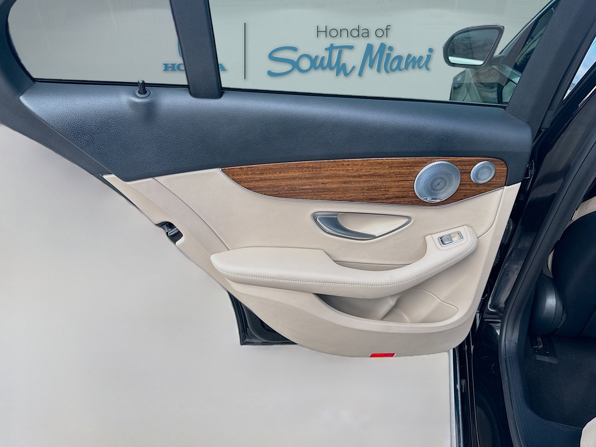 Used 2020 Mercedes-Benz C 300 4MATIC Sedan w/ Premium Package image 25