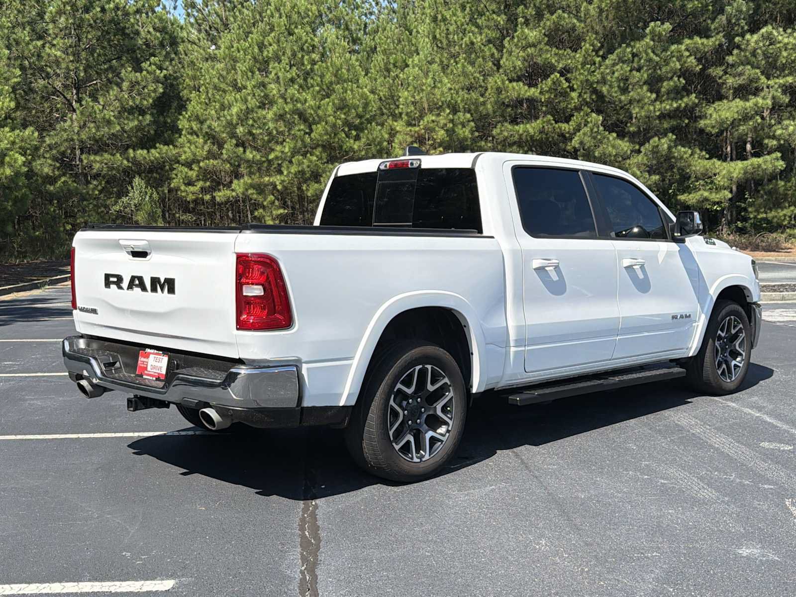 Used 2025 RAM 1500 Laramie RWD image 31