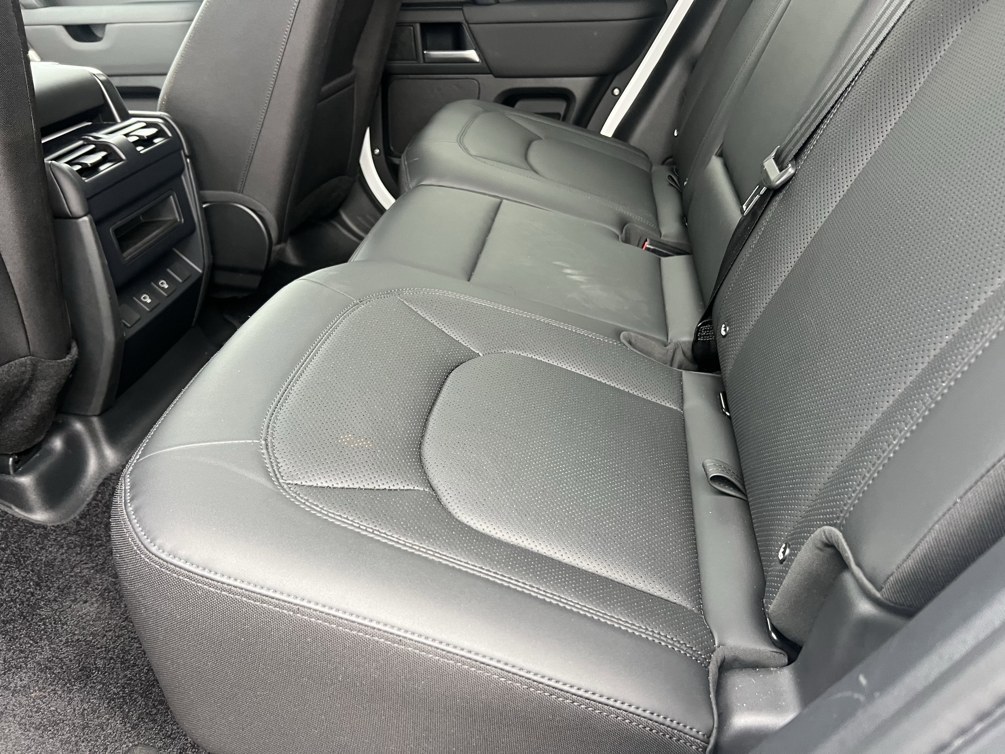 Certified 2025 Land Rover Defender 110 S image 34