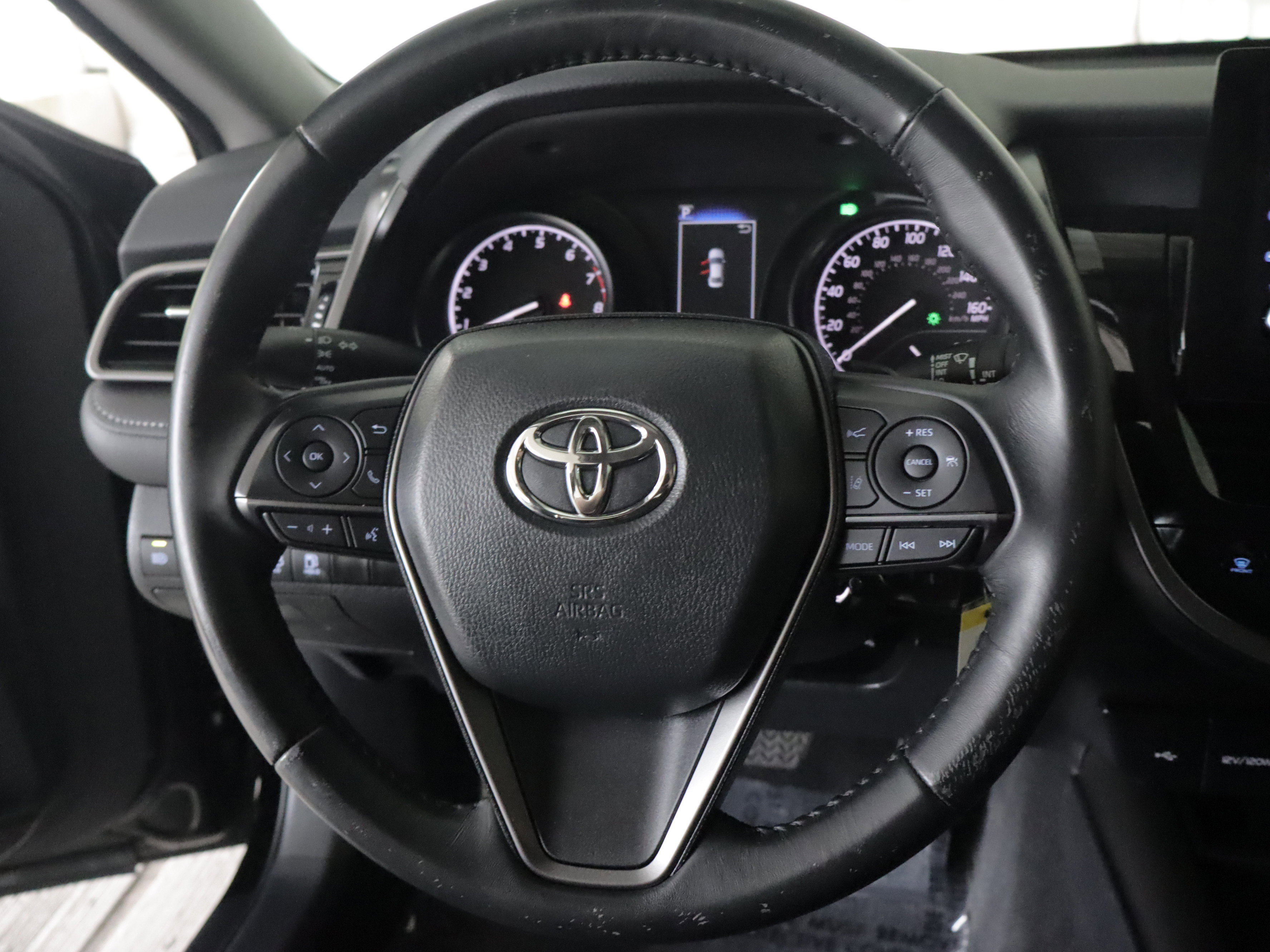 Used 2024 Toyota Camry SE FWD image 13