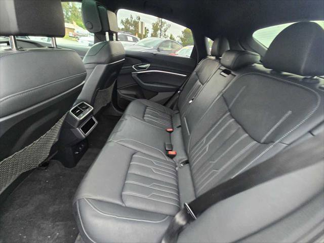 Used 2024 Audi Q8 e-tron Prestige w/ Prestige Package image 23